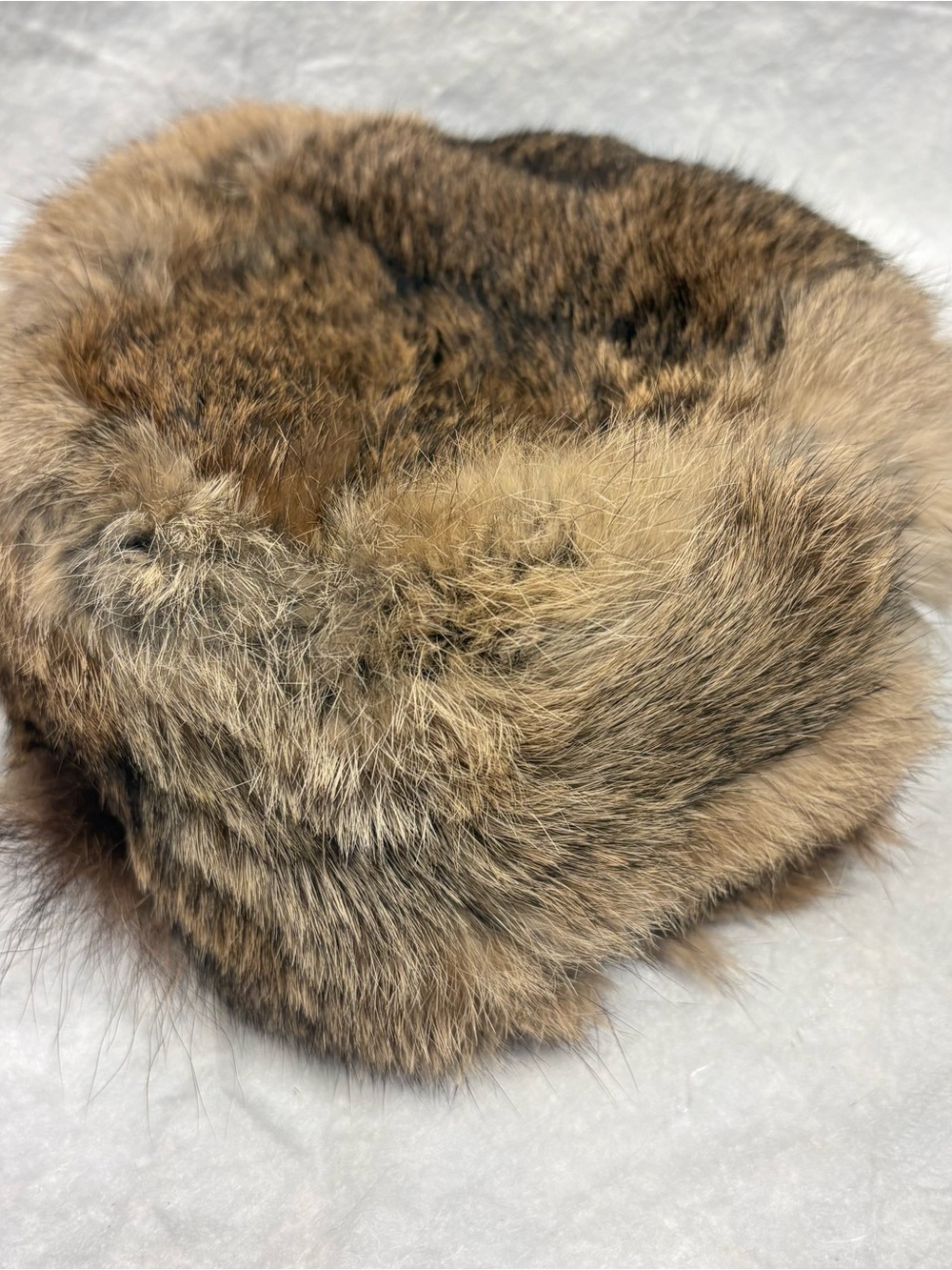 Vintage Style Round Real Fur Hat in Warm Brown Tones - Picture 2 of 3